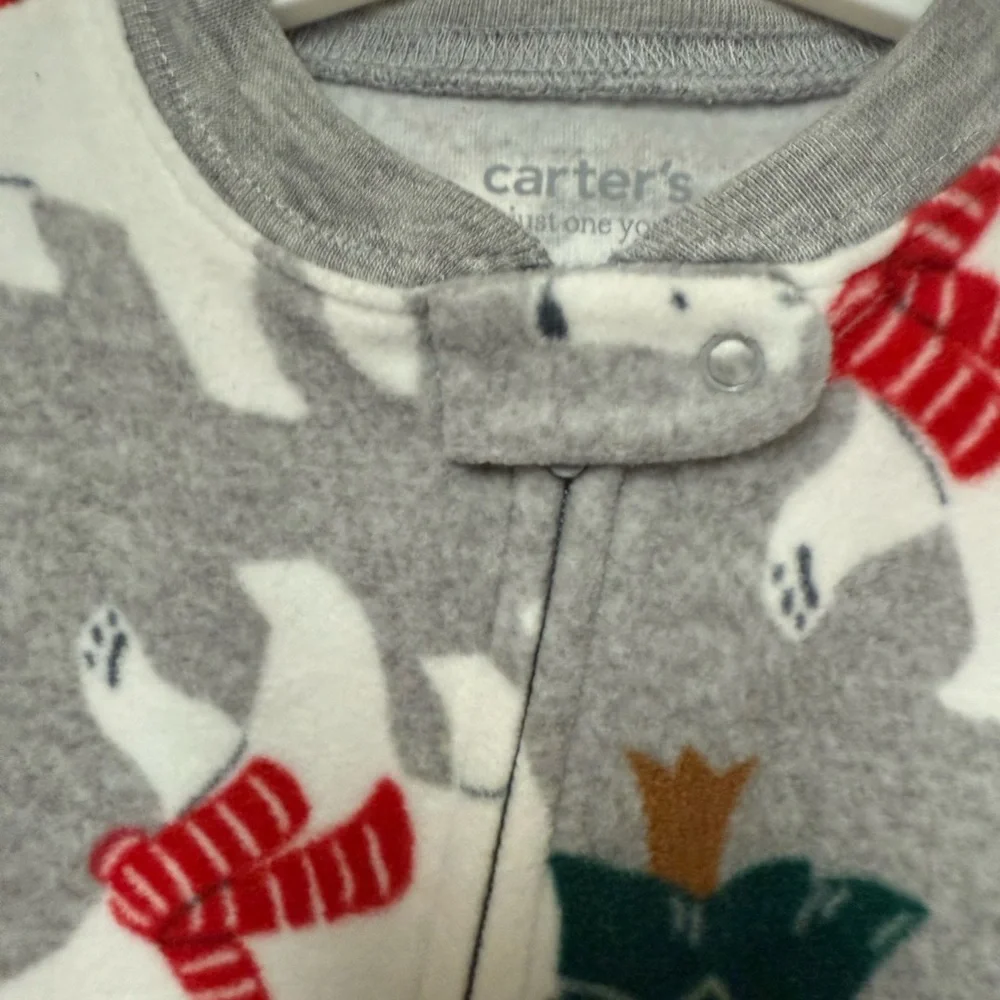 NWT CARTER’S 2 Piece Set- 12 Months
